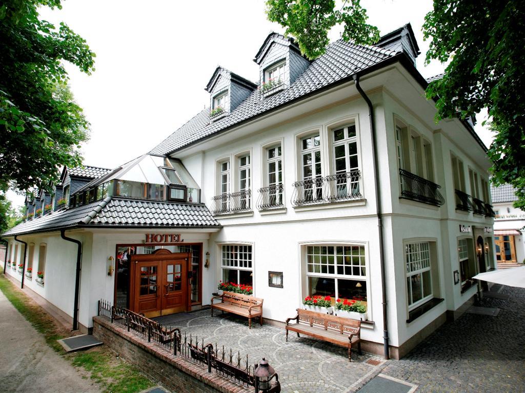 Hotel "Schloss Friedestrom" Dormagen Extérieur photo